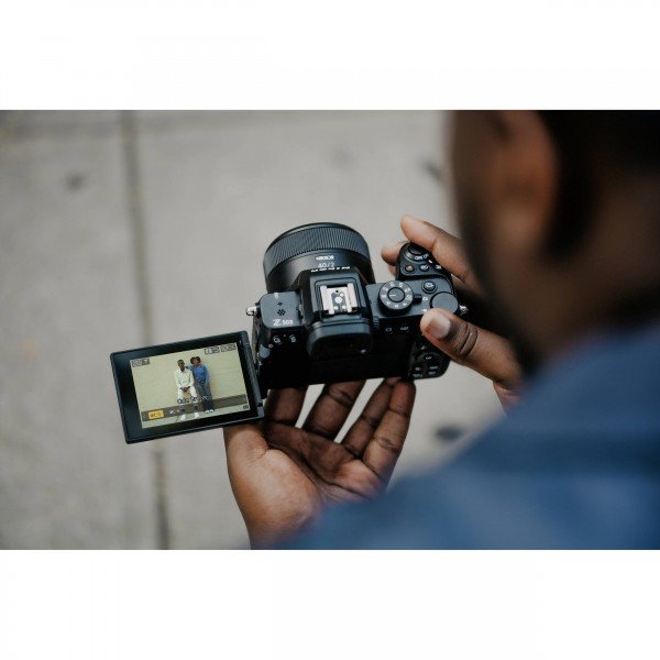 Nikon Z50 II – Camara sin espejo APS-C 4K-12