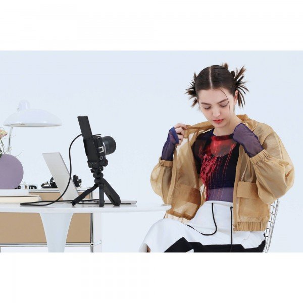 Canon EOS R50 V + 1 SanDisk 512GB Extreme PRO UHS-II SDXC-13