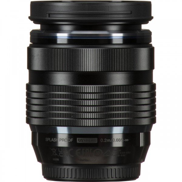 OM SYSTEM OM-5 Mark II Noir + 12-40mm f/2.8 PRO II + 1 SanDisk 64GB Extreme PRO UHS-II SDXC + 2 OM System BLS-50-14