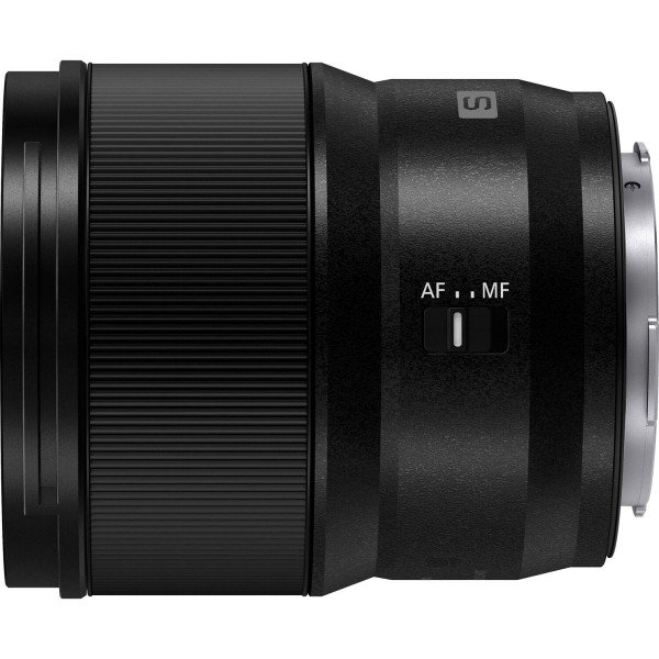 Panasonic Lumix S 85mm f/1.8-2