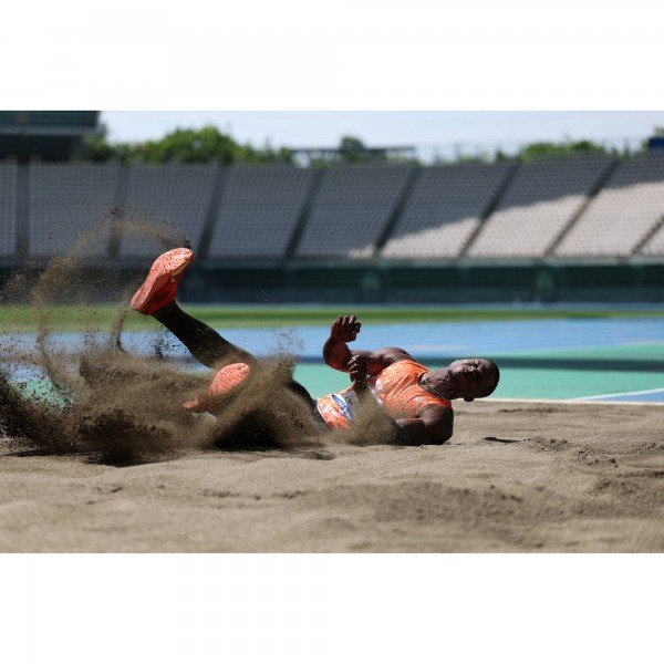 Canon RF 70-200mm f/2.8 L IS USM Z Lens (White)-16